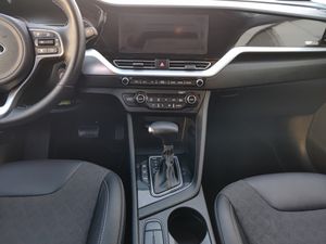 Kia Niro 1.6 GDi PHEV 104kW (141CV) Drive  - Foto 19
