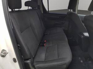 Toyota Hilux 2.5 D-4D Cabina Doble GX Aire acond.  - Foto 8