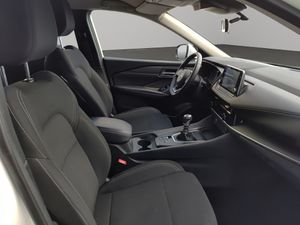 Nissan Qashqai DIG-T 103kW (140CV) mHEV 4x2 Acenta  - Foto 18