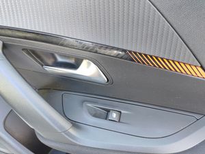 Peugeot 2008 Active BlueHDi 110  - Foto 23