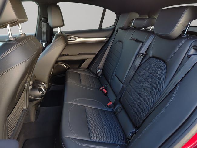 Alfa Romeo Stelvio 2.2 Diesel 140 kW (190 CV) Sprint Q4  - Foto 17