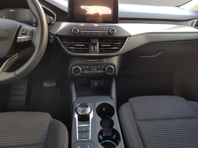 Ford Focus Berlina Trend+ 1.5 EcoBlue 88 kW (120 CV) Aut. 8 vel.  - Foto 19