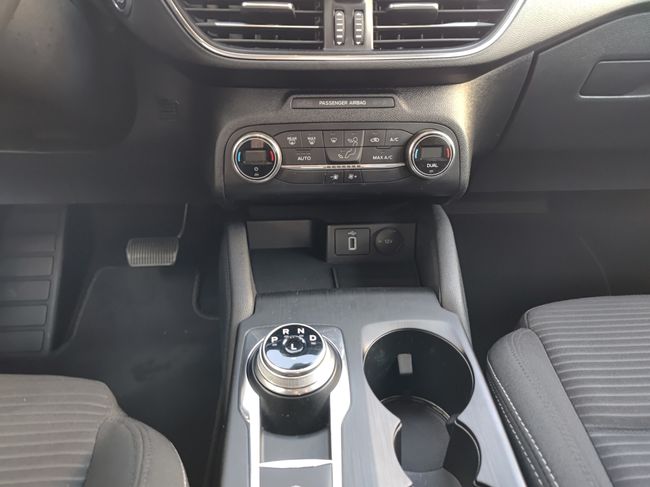 Ford Focus Berlina Trend+ 1.5 EcoBlue 88 kW (120 CV) Aut. 8 vel.  - Foto 21