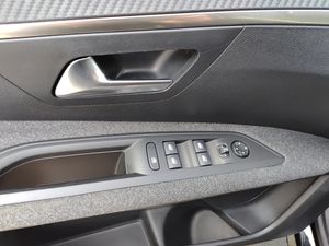 Peugeot 3008 Active BlueHDi 130 S&S  - Foto 22