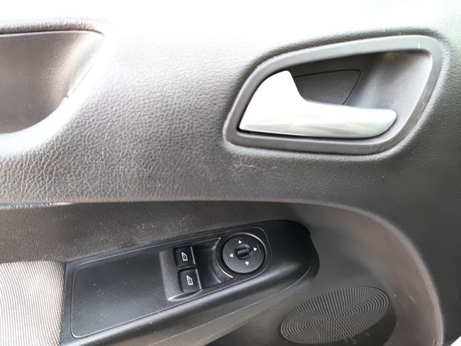 Ford Transit Courier Van  - Foto 17