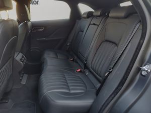 Jaguar F-Pace 3.0 TDV6 221 kW  - Foto 17