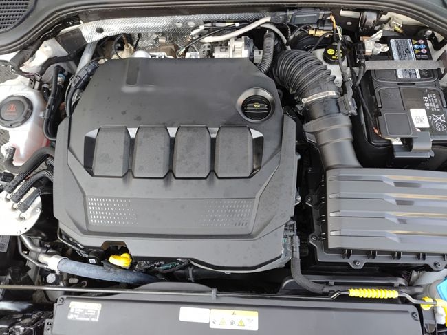 Volkswagen Golf Life 2.0 TDI 85 kW  - Foto 23