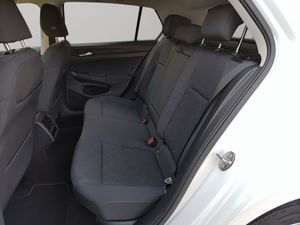 Volkswagen Golf Life 2.0 TDI 85 kW  - Foto 17