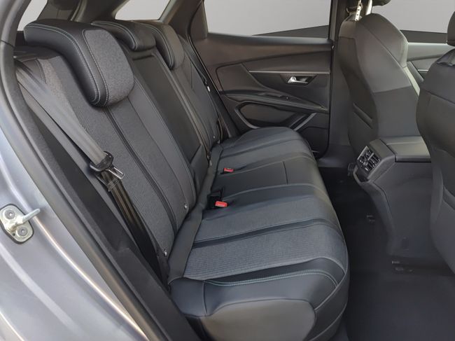 Peugeot 3008 Active Pack Plug-In Hybrid 225 e-EAT8  - Foto 8