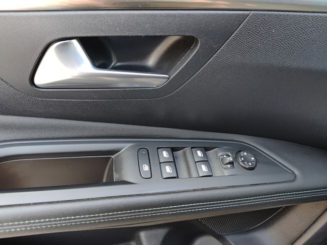 Peugeot 3008 Active Pack Plug-In Hybrid 225 e-EAT8  - Foto 22