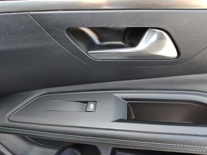 Peugeot 3008 Active Pack Plug-In Hybrid 225 e-EAT8  - Foto 23