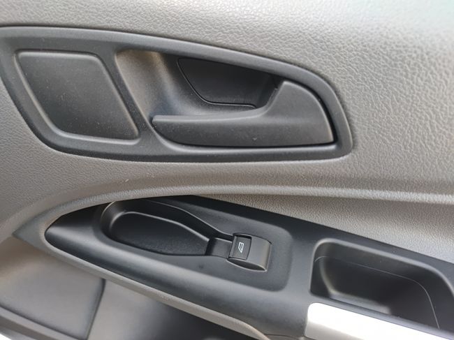 Ford Tourneo Connect Trend 1.5 TDCi Auto-Start-Stop 88 kW  - Foto 22