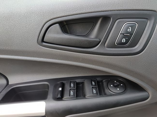 Ford Tourneo Connect Trend 1.5 TDCi Auto-Start-Stop 88 kW  - Foto 21