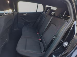 Ford Focus Sportbreak ST-Line 1.0 EcoBoost 92 kW  - Foto 17