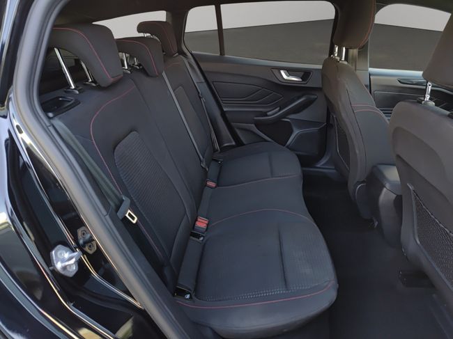 Ford Focus Sportbreak ST-Line 1.0 EcoBoost 92 kW  - Foto 8