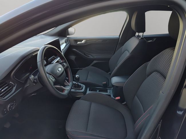 Ford Focus Sportbreak ST-Line 1.0 EcoBoost 92 kW  - Foto 9