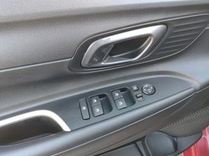 Hyundai i20 1.0 TGDI 100 CV 48V DCT Tecno  - Foto 23