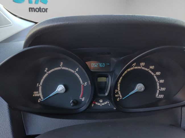 Ford Transit Courier Van  - Foto 11
