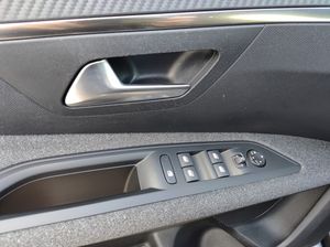 Peugeot 3008 Active Pack PureTech 130 S&S  - Foto 23