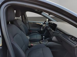 Ford Focus Sportbreak ST-Line 1.0 EcoBoost 92 kW  - Foto 18