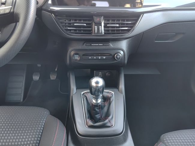 Ford Focus Sportbreak ST-Line 1.0 EcoBoost 92 kW  - Foto 21
