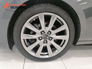 Mazda 3 2.0 SKYACTIV-X ZENITH-X SAFETY WHITE Sedán (180CV)  - Foto 17