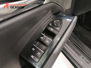 Mazda 3 2.0 SKYACTIV-X ZENITH-X SAFETY WHITE Sedán (180CV)  - Foto 16