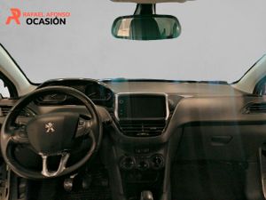 Peugeot 208 5P Signature 1.2L PureTech 60KW (82CV)  - Foto 14