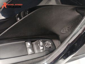 Peugeot 208 5P Signature 1.2L PureTech 60KW (82CV)  - Foto 16
