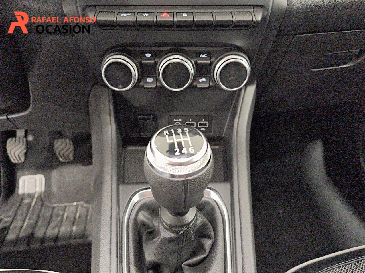 Renault Captur Zen TCe 140CV GPF Micro Híbrido  - Foto 14