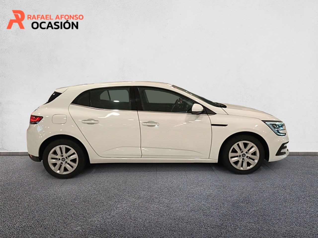 Renault Megane E-Tech INTENS HIBRIDO ENCHUFABLE  - Foto 8