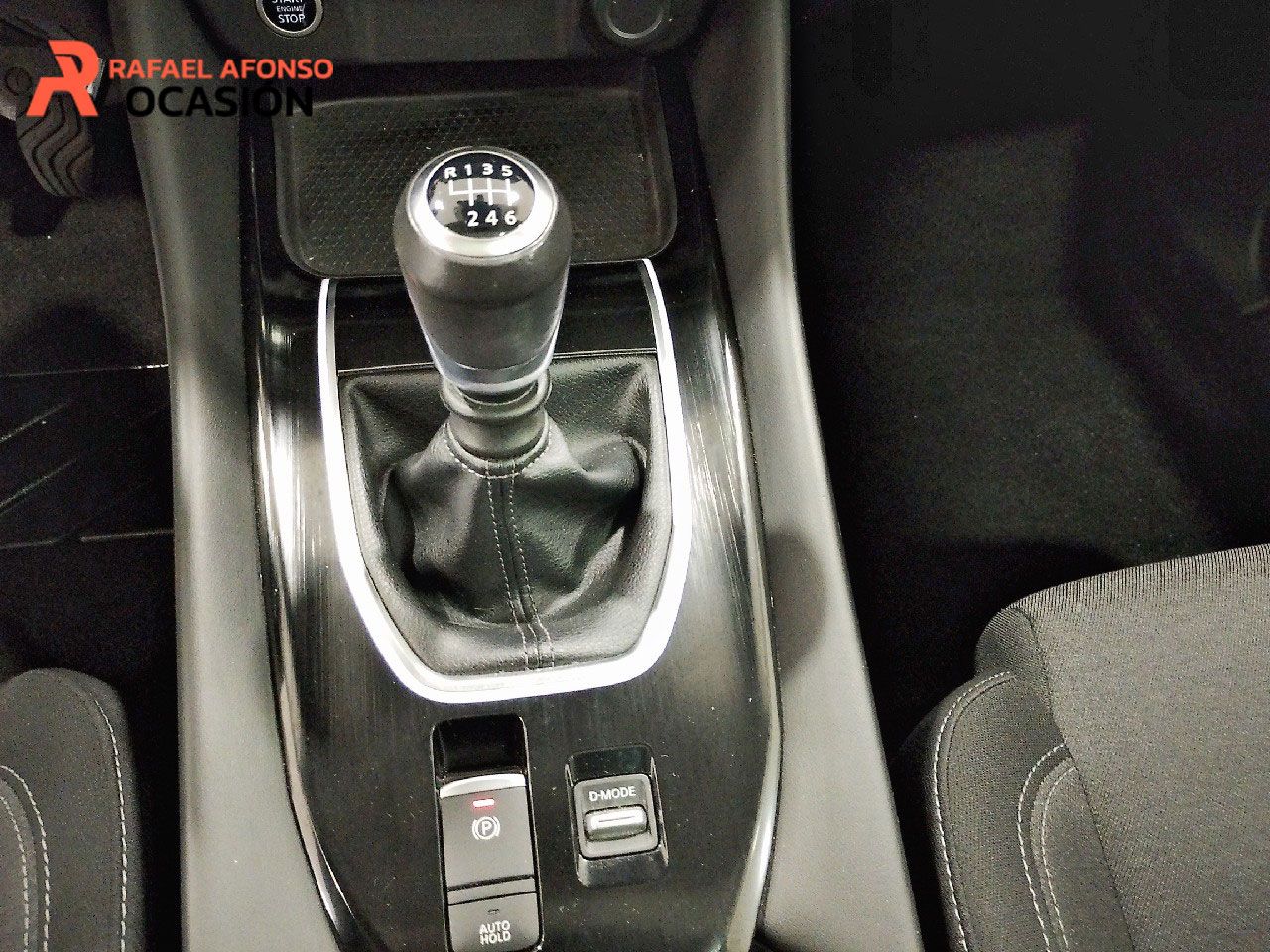 Nissan Qashqai N-CONECT  - Foto 17