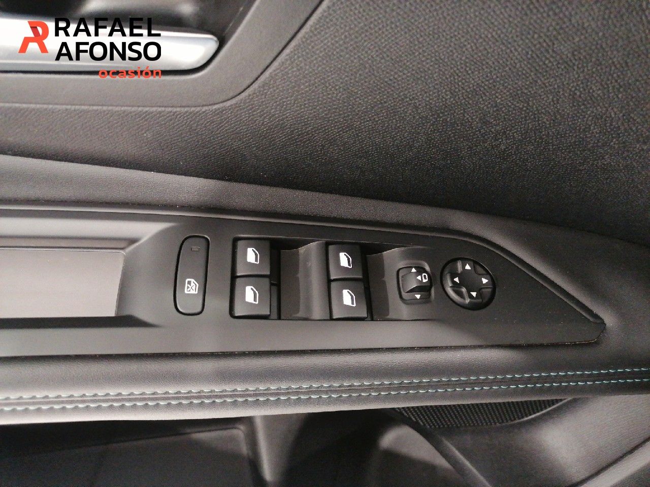 Peugeot 3008 1.2 PureTech 96KW (130CV) S&S Allure  - Foto 13