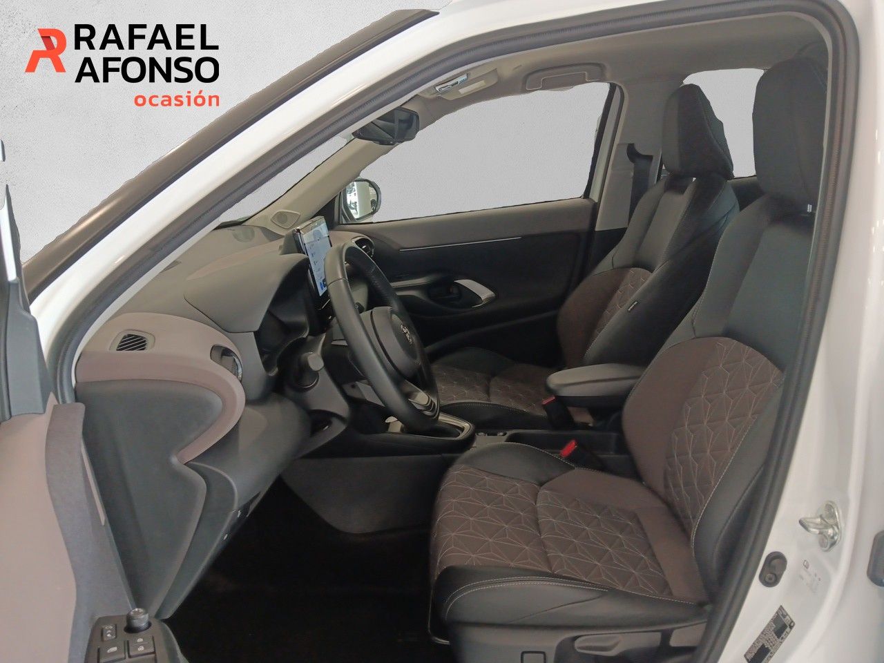 Toyota Yaris Cross 1.5 130H Style  - Foto 9