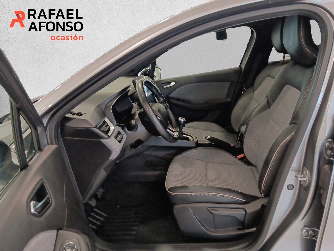 Renault Clio Techno TCe 90 (67kw)  - Foto 9