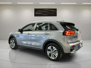 Kia e-Niro 150kW 204CV Drive Long Range 5p   - Foto 11