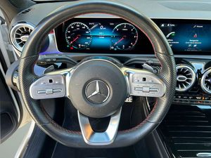 Mercedes Clase A 200d 150cv AMG line   - Foto 15