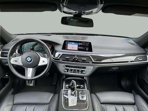 BMW Serie 7 740d xDrive 340cv M Sport   - Foto 14