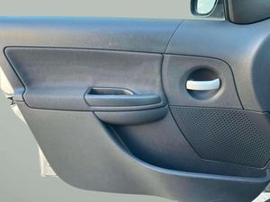 Citroën C4 1.4i Furio 73cv   - Foto 18