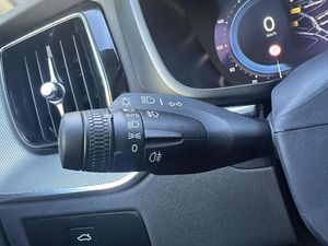 Volvo XC60 T6 Plus Dark PHEV eAWD   - Foto 17