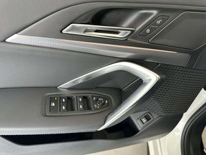 BMW X1 sDrive18d 150cv   - Foto 21