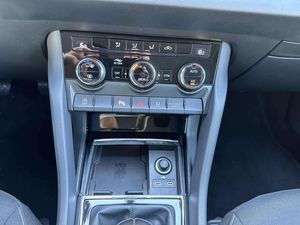 Skoda Karoq Ambition 1.5 TSI 150cv   - Foto 25