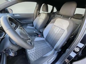 Volkswagen Taigo R-Line 1.0TSI 115cv DSG   - Foto 10