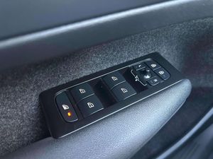 Volvo XC40 Recharge PHEV T4 Core 211cv   - Foto 19