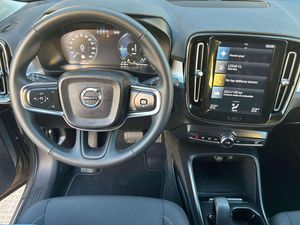 Volvo XC40 Recharge PHEV T4 Core 211cv   - Foto 13