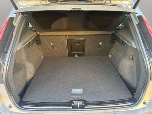 Volvo XC40 Recharge PHEV T4 Core 211cv   - Foto 29
