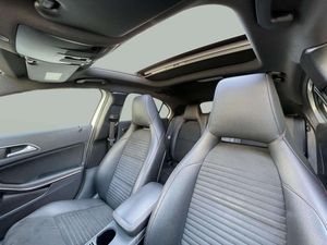 Mercedes Clase A 200 CDI 136cv AMG Line   - Foto 4