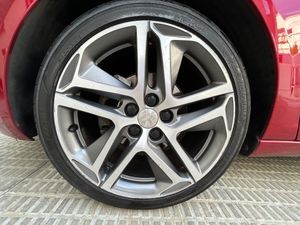 Peugeot 308 SW Allure 1.6 BlueHDI 120   - Foto 22
