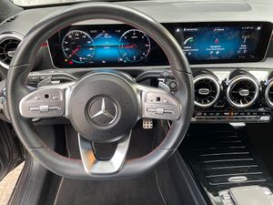 Mercedes Clase A 180d 116cv 7G-DCT AMG Line   - Foto 13