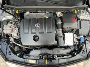 Mercedes Clase A 180d 116cv 7G-DCT AMG Line   - Foto 29